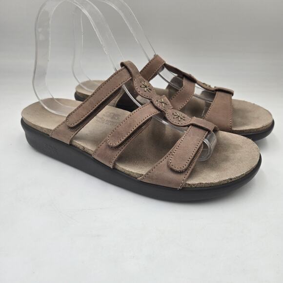 SAS Tripad Comfort Sandals Beige Leather Open Toe Triple Buckle Strap Size 9 M - Picture 1 of 6